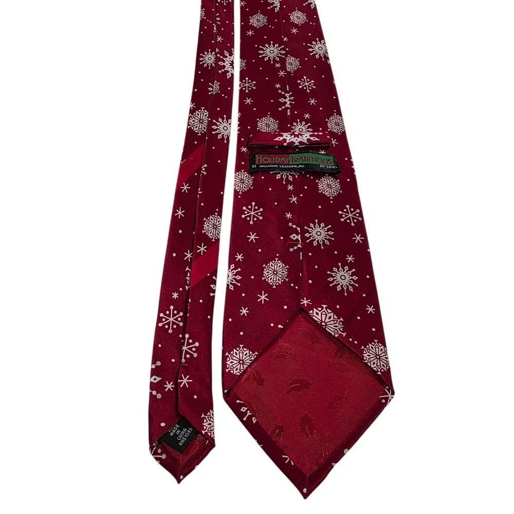 Holiday Traditions Hallmark Snowflake Silk Necktie Red‎ Men's Christmas